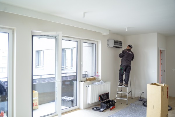 montaż klimatyzacji w bloku_07